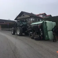 tracktor_umgefallen.jpg